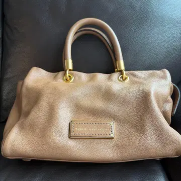 베이지 가죽 핸드백 더블 핸들