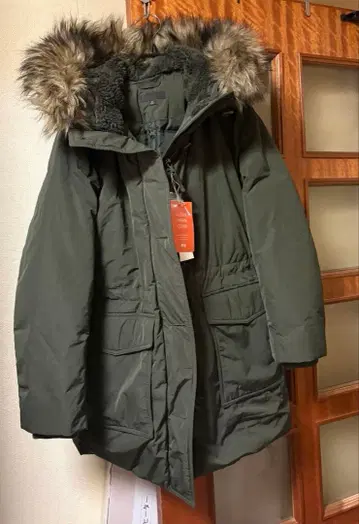 새상품 택 포함 유니클로 하이브리드 울트라 웜 다운 코트 남성용 L~XL