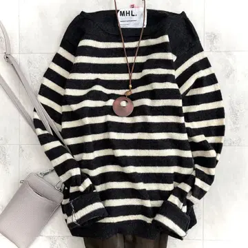새상품급 MHL 아이보리 x 블랙 보더 울 100% 니트