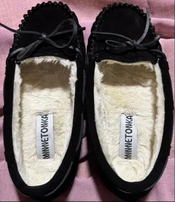 미네통카 보아 모카신 사이즈 5 블랙