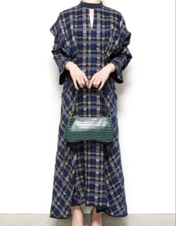 Mame Kurogouchi KASURI PLAID ONE-PIECE