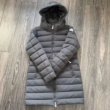 PYRENEX 다운 자켓 사이즈 38 블랙