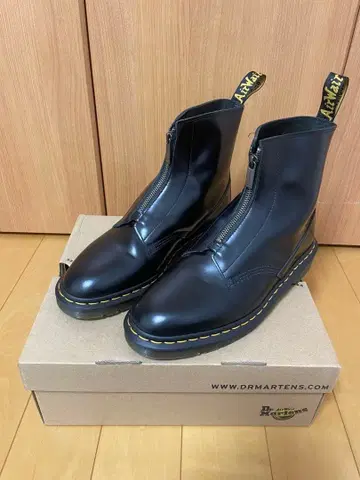 미사용 새상품 Dr. Martens 블랙 지퍼 부츠 27cm