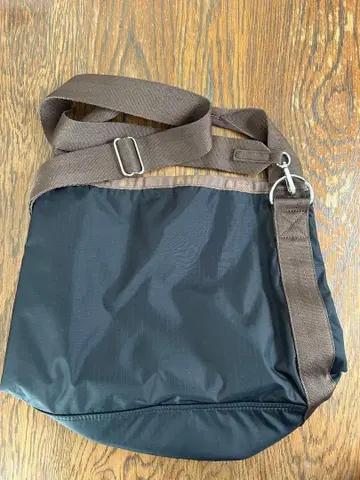 레스포 숄더백 블랙