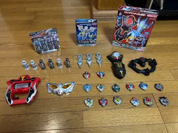 울트라맨 타이가 지드 완구 모음