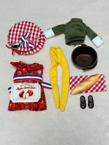 미디 브라이스 애플잼리셔스 아웃핏