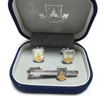 디즈니랜드 신데렐라 성 넥타이핀 커프스 단추