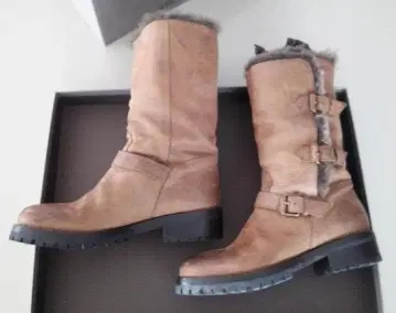 새상품급 SARTORE 사토레 퍼 부츠 사이즈 37