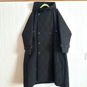 새상품급 VACHEMENT 퀼팅 롱 코트