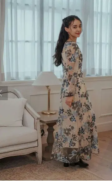 Kastane embroidery organdy dress 포멀