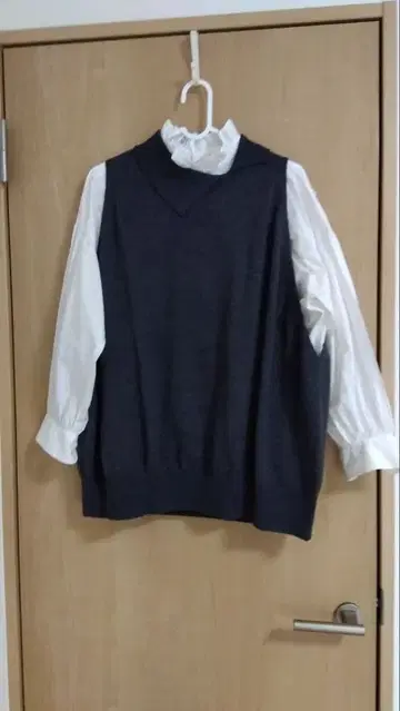 미즈이로 인드 니트 베스트 새상품급