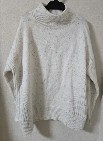 그레디 브릴리언트 면 혼방 네프 니트