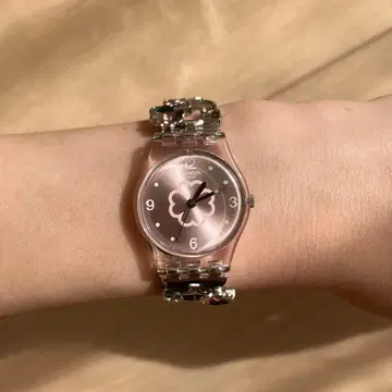 Swatch 여성용 시계 핑크 플라워