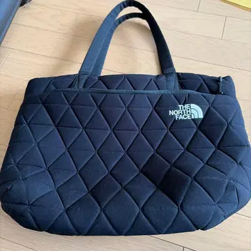 THE NORTH FACE 퀼팅 토트백 블랙