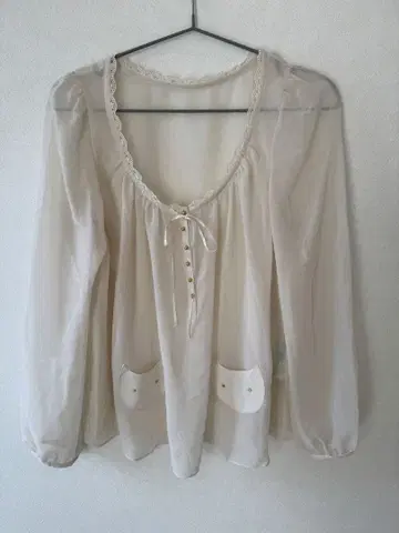 미사용품 프랑슈리페 고양이 블라우스