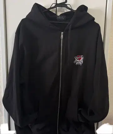 새상품급 Ed Hardy 에드 하디 블랙 후드티 스컬 디자인