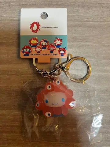 간사이 만박 미야쿠미야쿠 산리오 변신 입체 키링 클리어 시나모롤