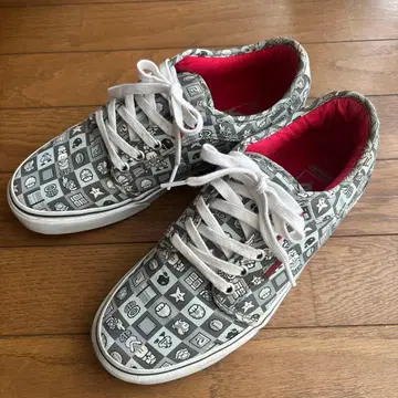 VANS x 닌텐도 마리오 콜라보 스니커즈 26.5cm