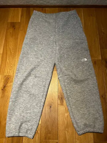 [ 시착만 한 거의 새상품 ] THE NORTH FACE 스웨트 팬츠