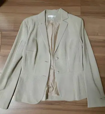 폴카 베이지 스커트 수트 40