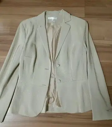 폴카 베이지 스커트 수트 40