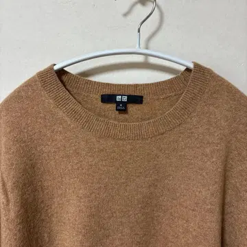 유니클로 캐시미어 100% 베이지 크루넥 스웨터