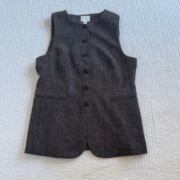 [ 미사용 새상품 ] 에이치앤엠 다크 브라운 슬리브리스 베스트 EU 40