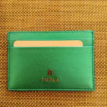 반값 이하 FURLA 그린 메탈릭 블루 색상 가죽 카드 케이스