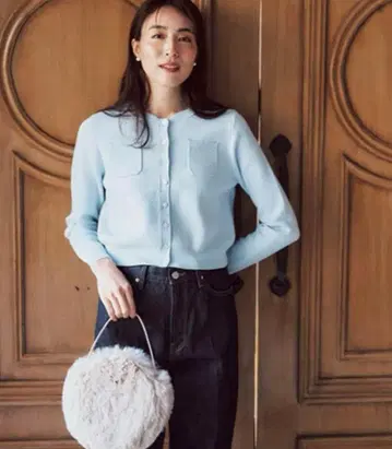 새상품 라이트 블루 버튼 달린 가디건