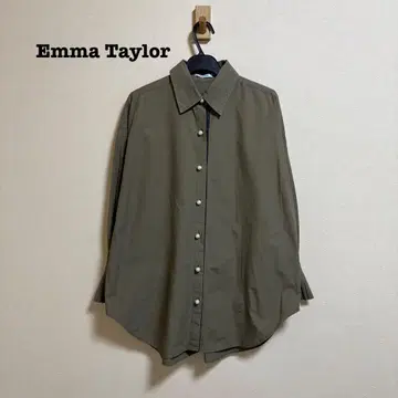 엠마 테일러 이지케어 펄 버튼 오버사이즈 셔츠 카키