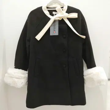 [ 택 포함 새상품 ] 소매 퍼 블랙 롱 코트