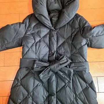 ketty 블랙 다운 코트 사이즈 M