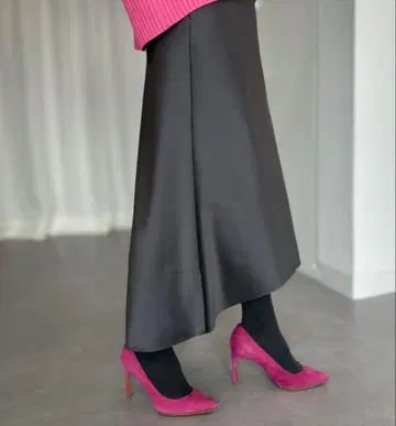 [ 미사용 ] SHE TOKYO 새틴 스커트