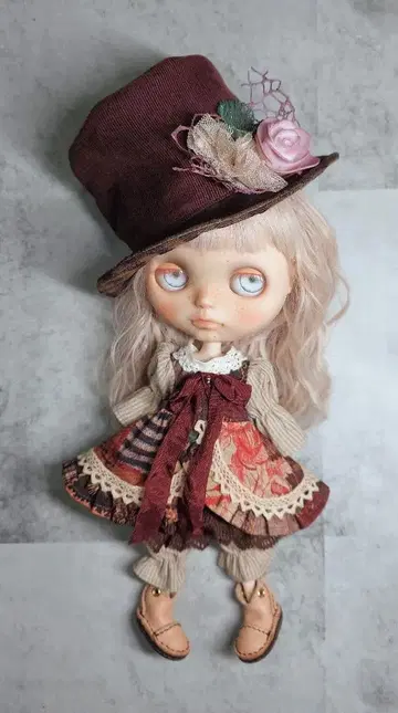 172 브라이스 아이시돌 아웃핏