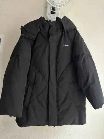 사이러스 SILAS 블랙 다운 자켓 후드 부착