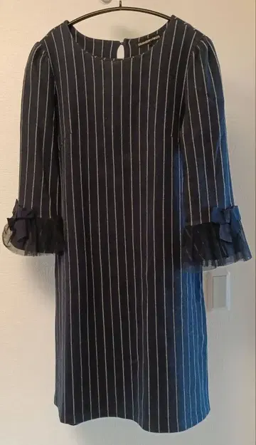 STRWABERRY FIELDS 네이비 스트라이프 원피스