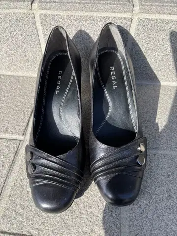 REGAL 블랙 하이힐 펌프스