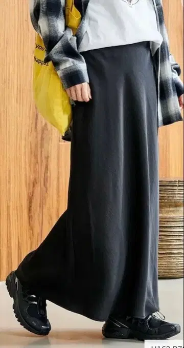 프릭스스토어 새틴 스커트