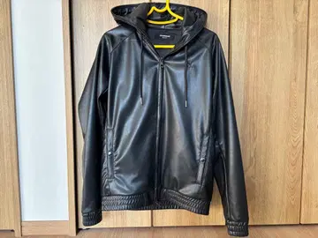 1PIU1UGUALE3 RELAX 가죽 후드티