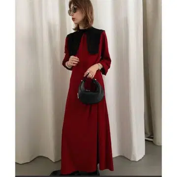 AMERI 카라 부착 원피스