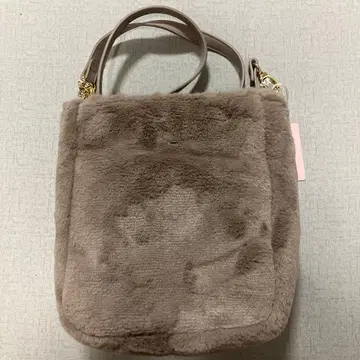 새상품 미사용 페이러 인조 모피 숄더백