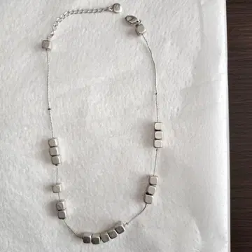 MICHAEL KORS 실버 목걸이