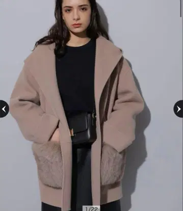 [새상품급] 아르페쥬 스토리 퍼 후드 리버 코트 한정판 카멜 색상