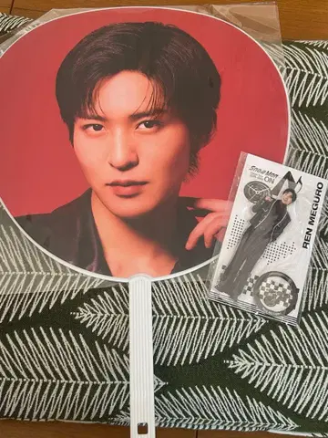 ON 메구로 렌 부채, 아크릴 스탠드