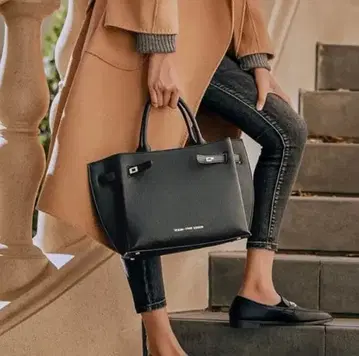 새상품 Victoria Hyde London 핸드 숄더백 블랙