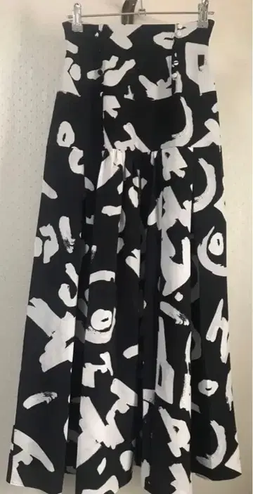 UN3D. 페인트 아트 스커트