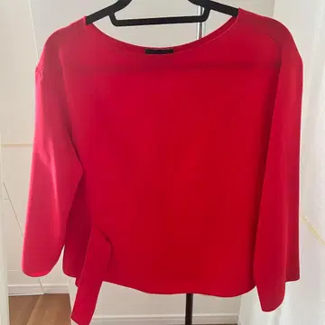 [ 새상품급 ] ARMANI 여성용 상의 빨간색