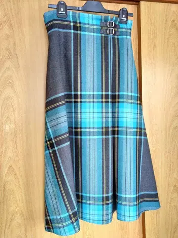 오닐 오브 더블린 우스터 울 플레어 롱 스커트