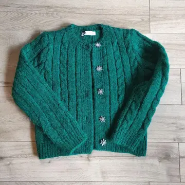 [새상품급] ZARA 그린 가디건 S 사이즈 (EUR 36)