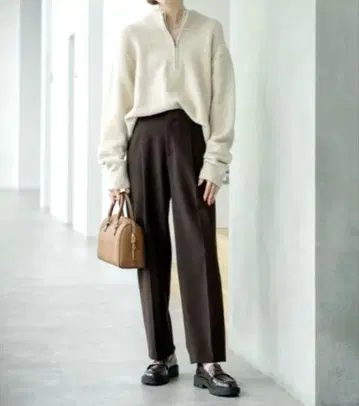 미사용 새상품 UNIQLO 히트텍 턱 테이퍼드 팬츠 M 표시 사이즈